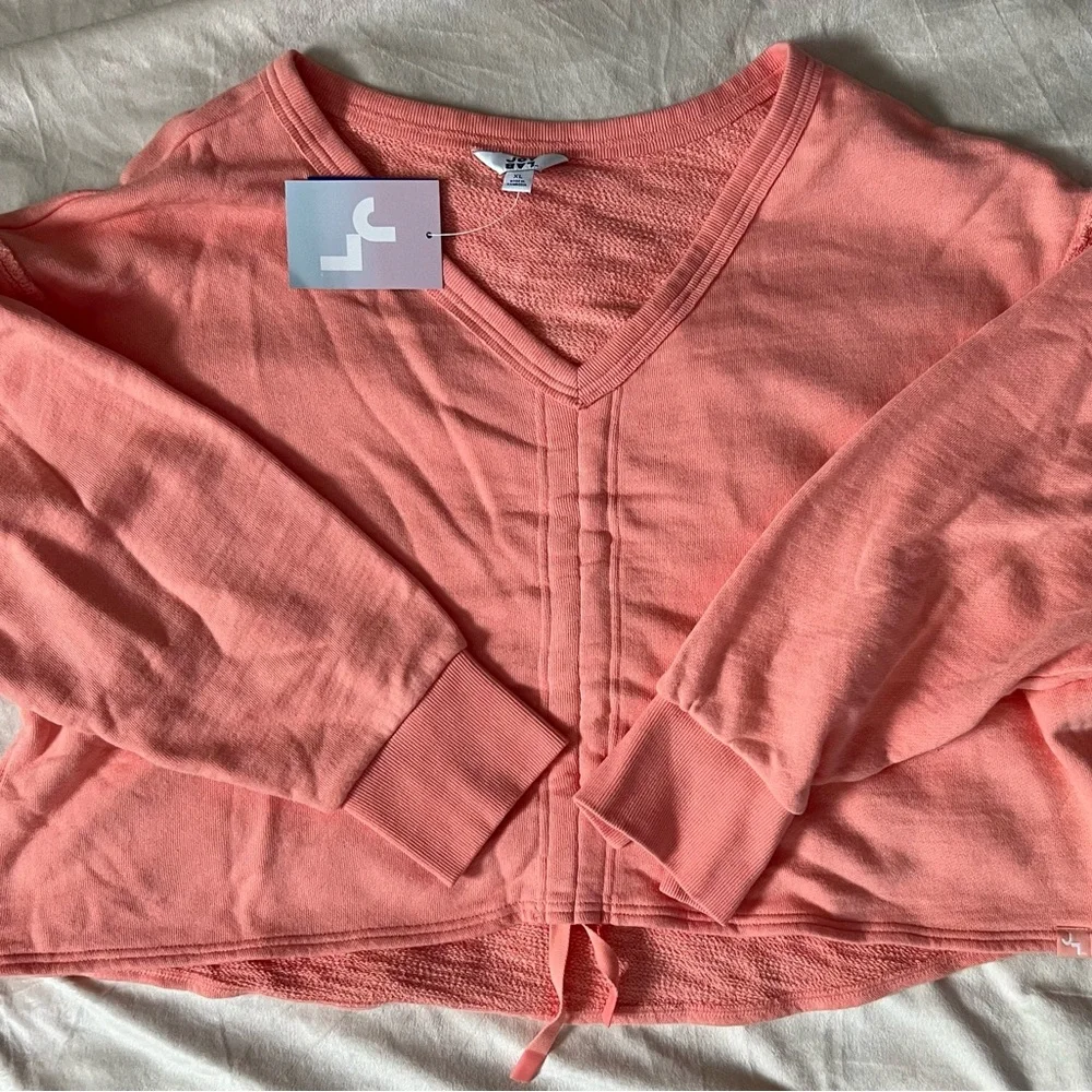 JoyLab Peach V-Neck Cropped Sweater - Picture 1 of 5